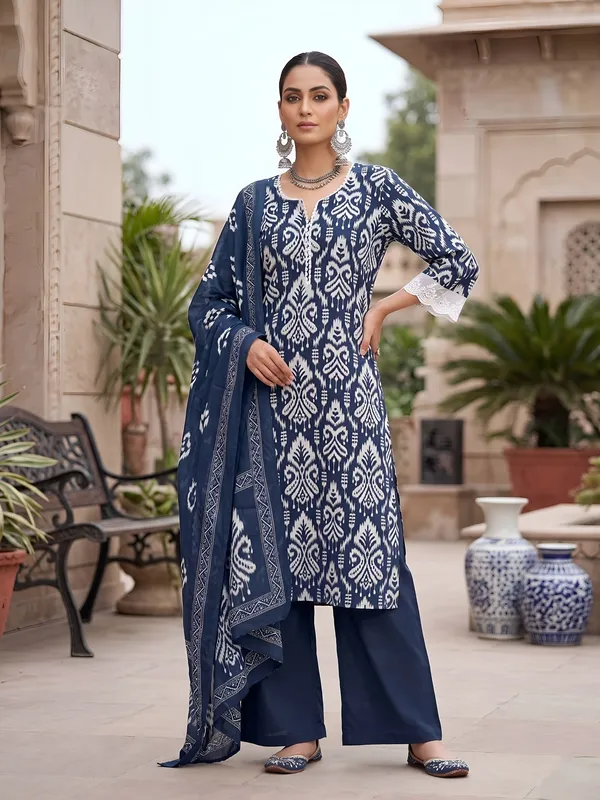 Blue_Floral_Printed_Straight_Kurta_Set_For_Women