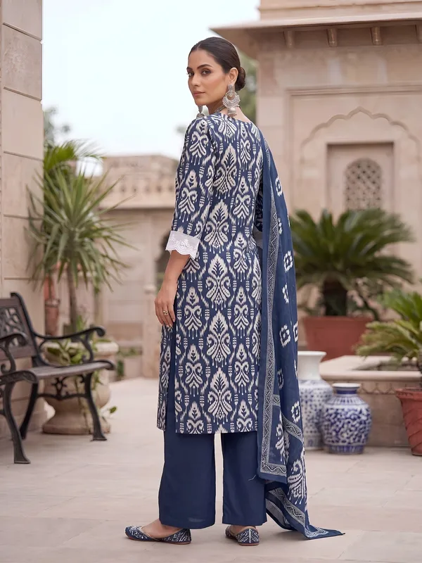 Blue_Floral_Printed_Straight_Kurta_Set_For_Women