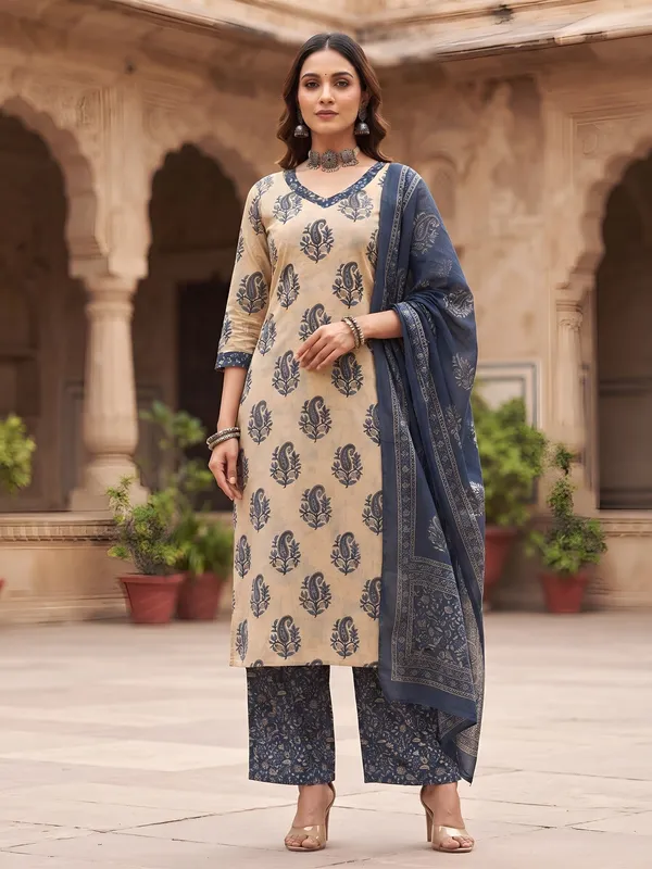 Beige_Floral_Printed_Cotton_Kurta_Set