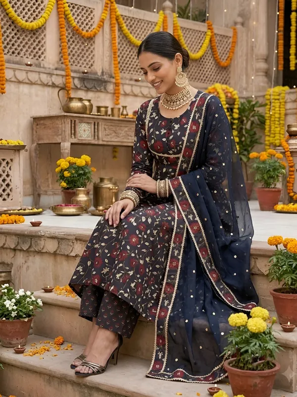 Black_Floral_Printed_Cotton_Kurta_Set
