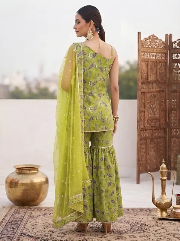 Green_Floral_Printed_Cotton_Kurta_Set
