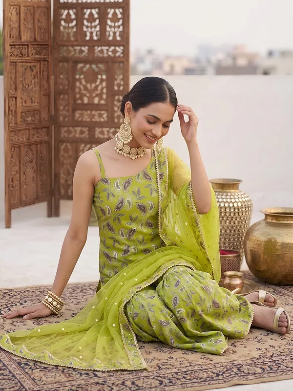 Green_Floral_Printed_Cotton_Kurta_Set