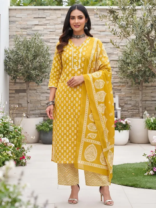 Yellow_Floral_Printed_Cotton_Kurta_Set