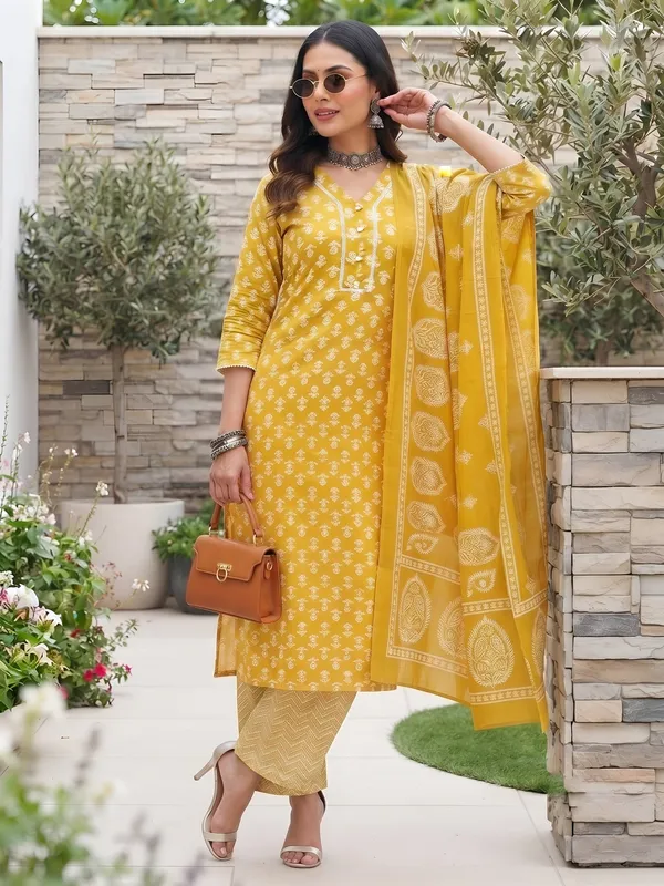 Yellow_Floral_Printed_Cotton_Kurta_Set