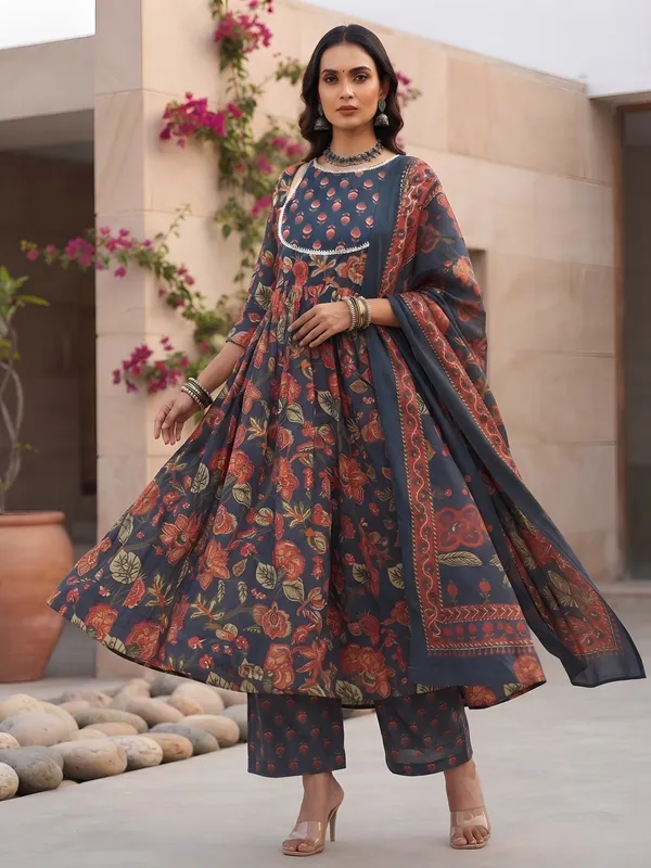 Blue_Floral_Printed_Cotton_Kurta_Set