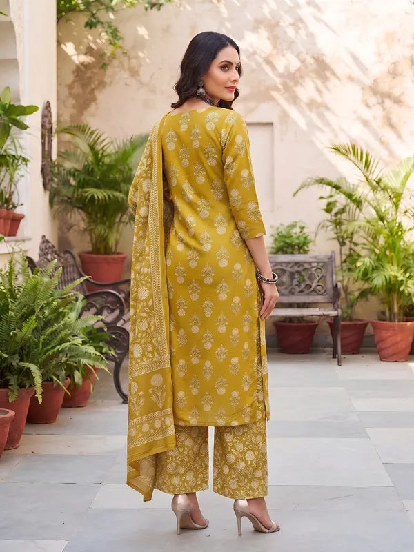 Mustard_Floral_Printed_Cotton_Kurta_Set