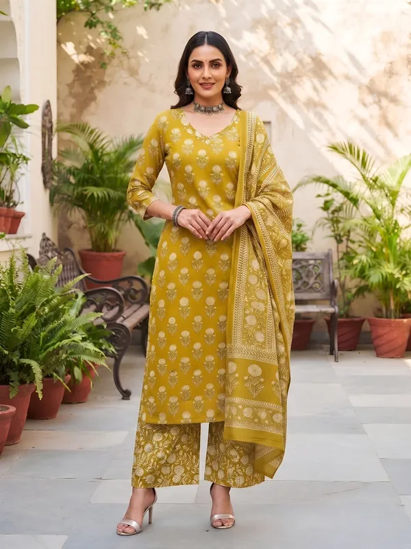 Mustard_Floral_Printed_Cotton_Kurta_Set