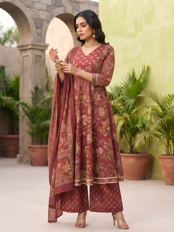 Burgundy_Floral_Printed_Cotton_Kurta_Set