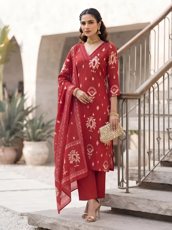 Red_Floral_Printed_Cotton_Kurta_Set