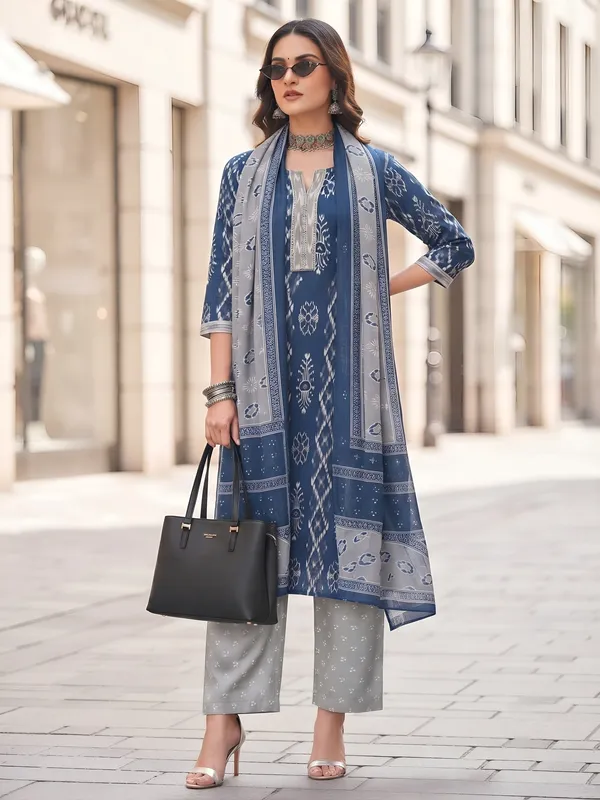 Blue_Floral_Printed_Cotton_Kurta_Set