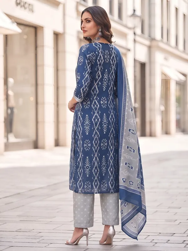 Blue_Floral_Printed_Cotton_Kurta_Set