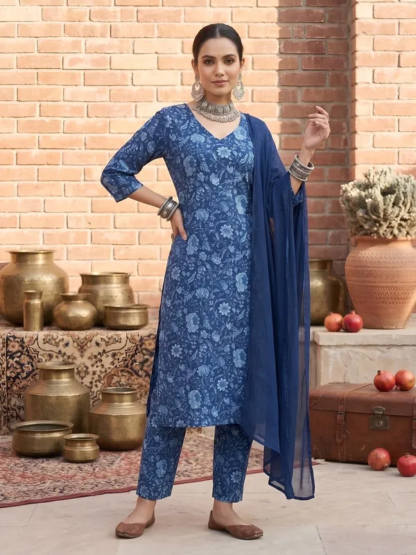 Floral_Printed_Cotton_Straight_Kurta_Set_For_Women