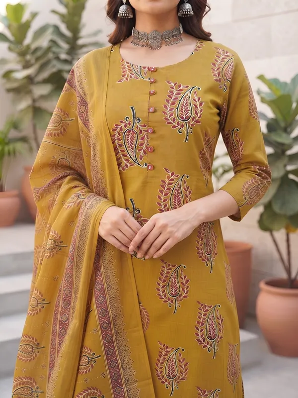 Yellow_Floral_Printed_Cotton_Kurta_Set