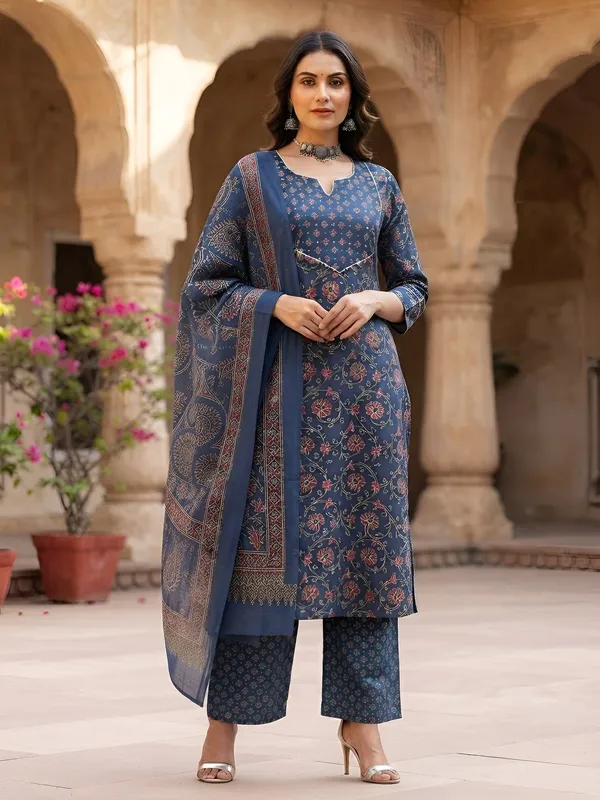Blue_Floral_Printed_Cotton_Kurta_Set