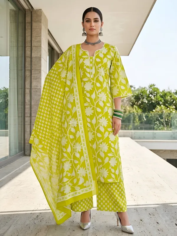 Green_Floral_Printed_Cotton_Kurta_Set