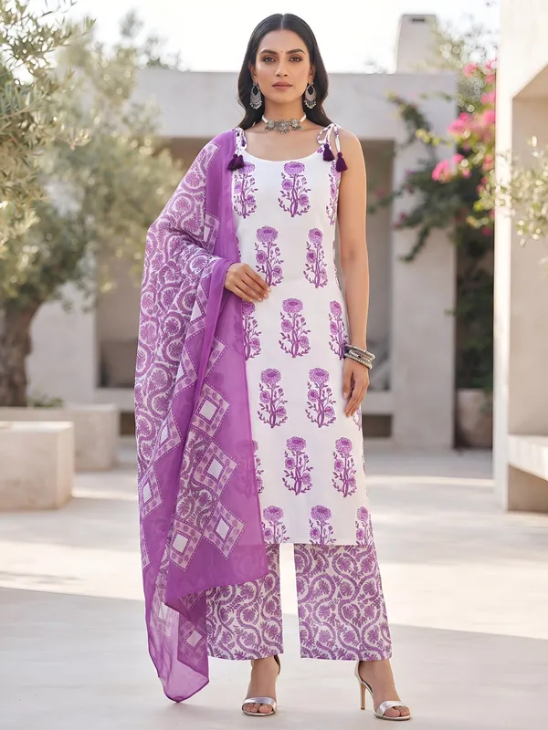 White_Floral_Printed_Cotton_Kurta_Set