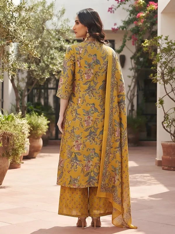 Yellow_Floral_Printed_Cotton_Kurta_Set