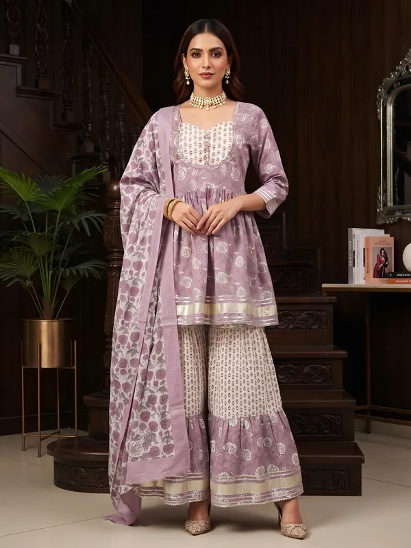 Lavender_Floral_Printed_Cotton_Kurta_Set