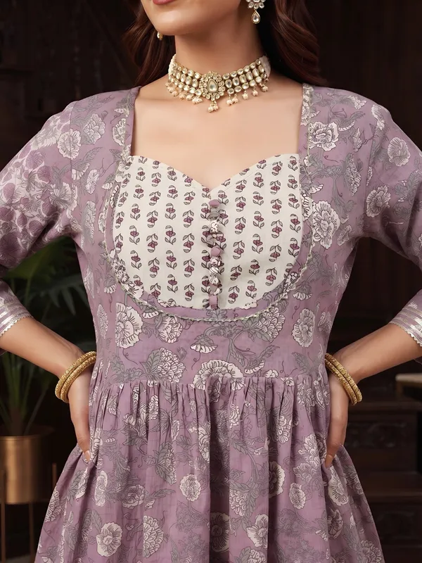 Lavender_Floral_Printed_Cotton_Kurta_Set