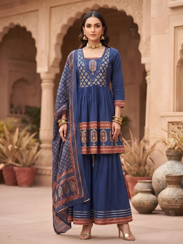 Blue_Floral_Printed_Cotton_Kurta_Set