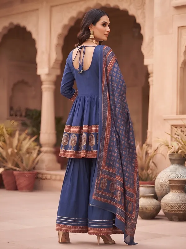 Blue_Floral_Printed_Cotton_Kurta_Set