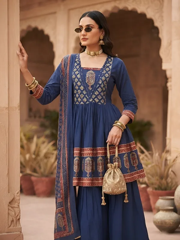 Blue_Floral_Printed_Cotton_Kurta_Set