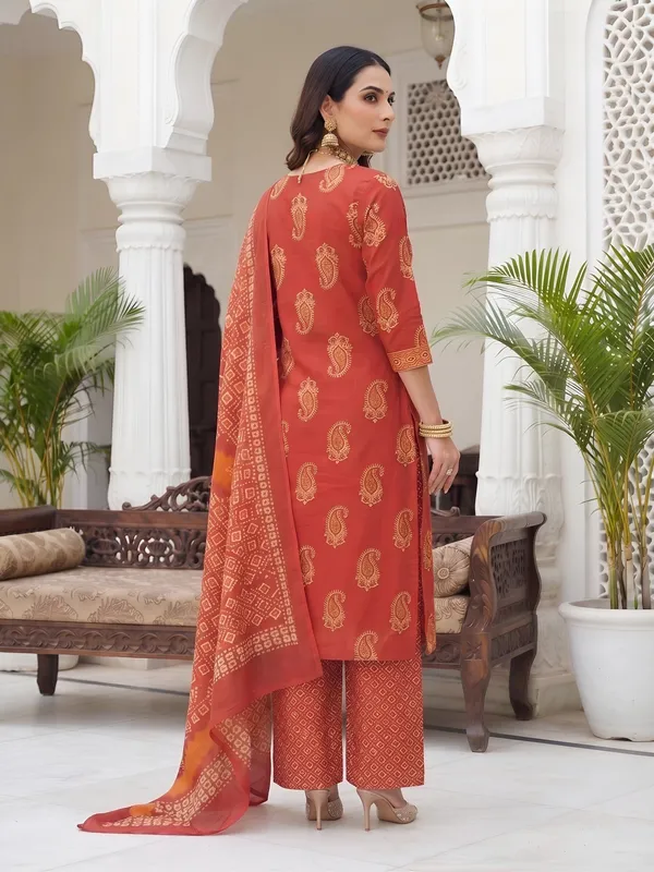 Rust_Floral_Printed_Cotton_Kurta_Set