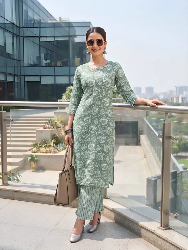 Green_Printed_Straight_Co-Ords_Set_for_Women