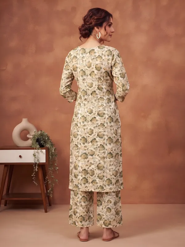 Cream_Printed_Co-Ord_Set_for_Women