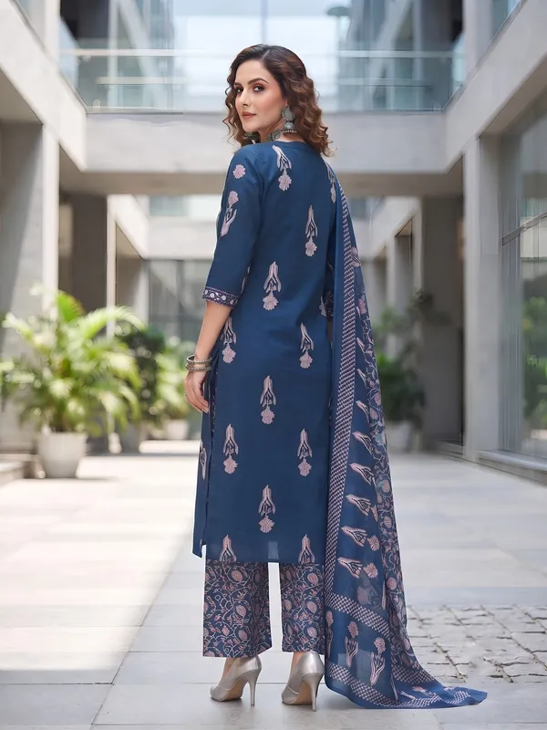 Navy_Blue_Floral_Printed_Cotton_Kurta_Set
