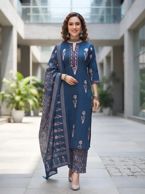 Navy_Blue_Floral_Printed_Cotton_Kurta_Set