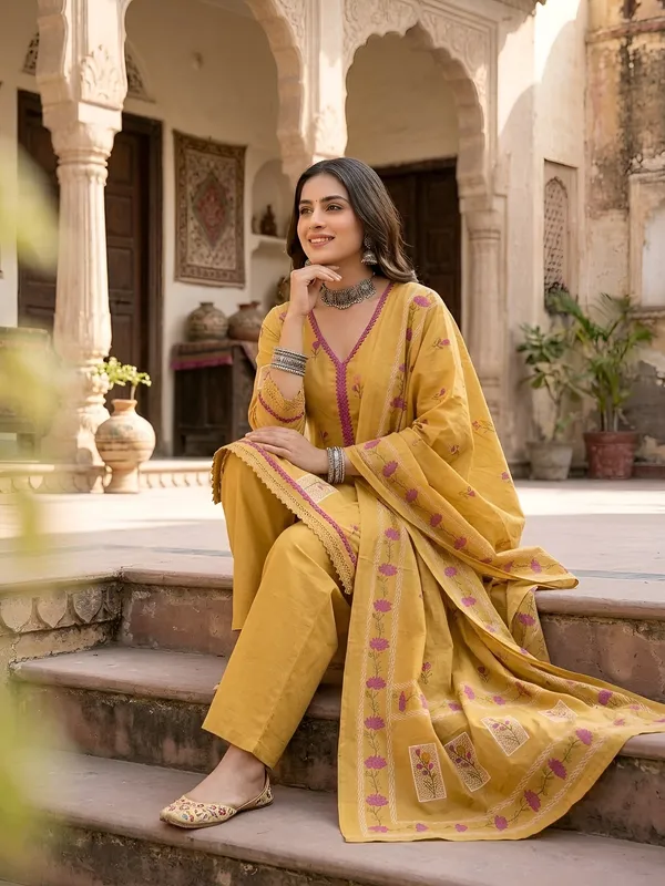 Mustard_Floral_Printed_Cotton_Kurta_Set
