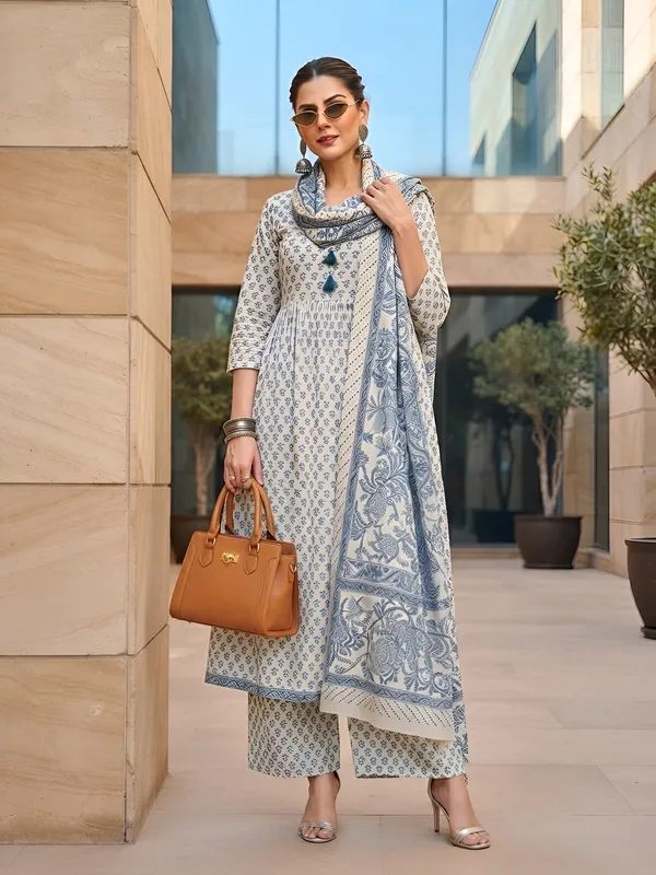 White_Floral_Printed_Cotton_Kurta_Set