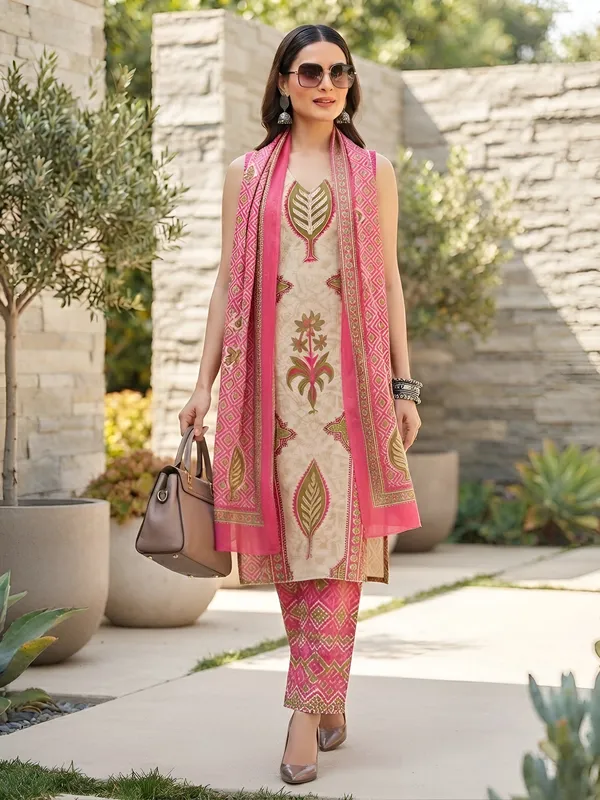 Pink_Floral_Printed_Cotton_Kurta_Set