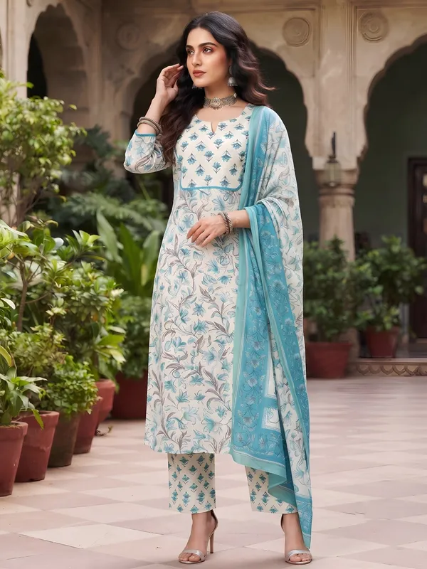 Turquoise_Floral_Printed_Cotton_Kurta_Set