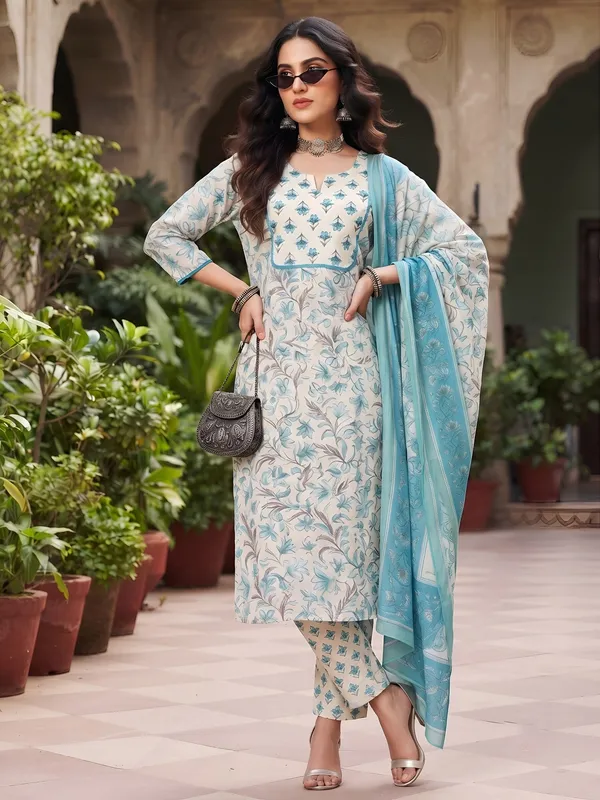 Turquoise_Floral_Printed_Cotton_Kurta_Set