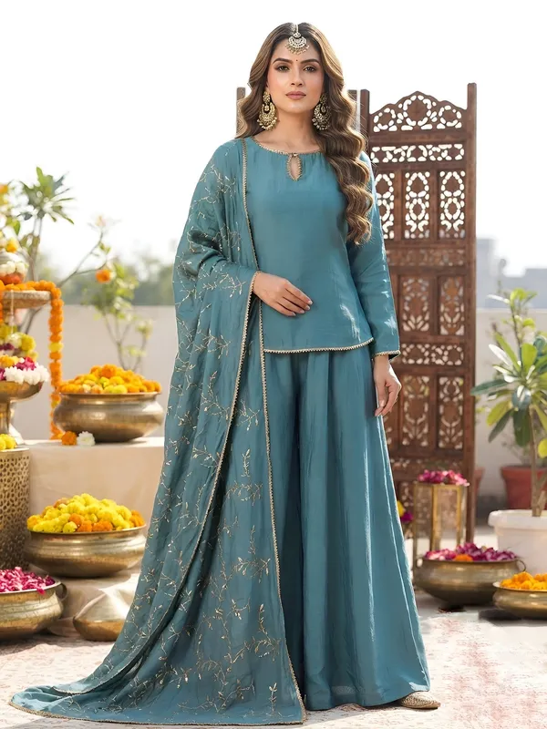 Blue_Hand_Embroidered_Silk_Blend_Kurta_Set