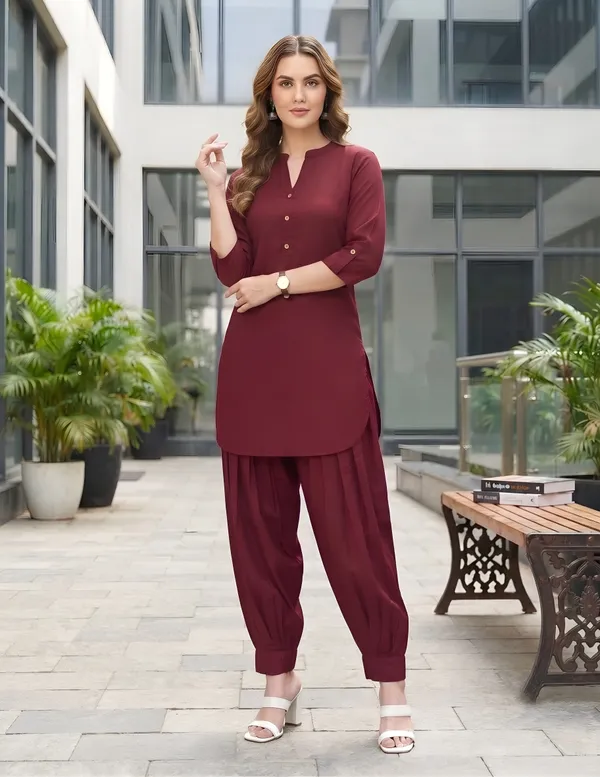 Maroon_Plain_Cotton_Kurta_Set