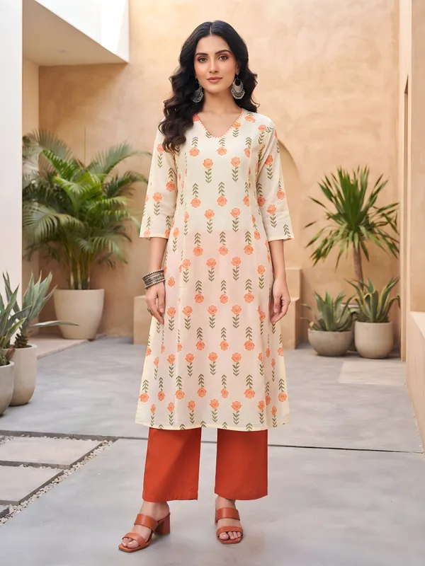 Cream_Floral_Printed_Cotton_Kurta_Set