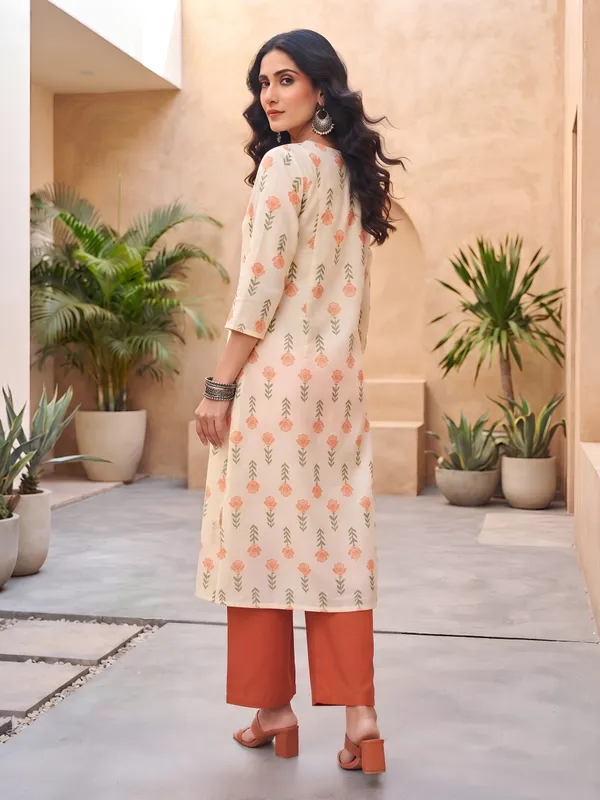 Cream_Floral_Printed_Cotton_Kurta_Set