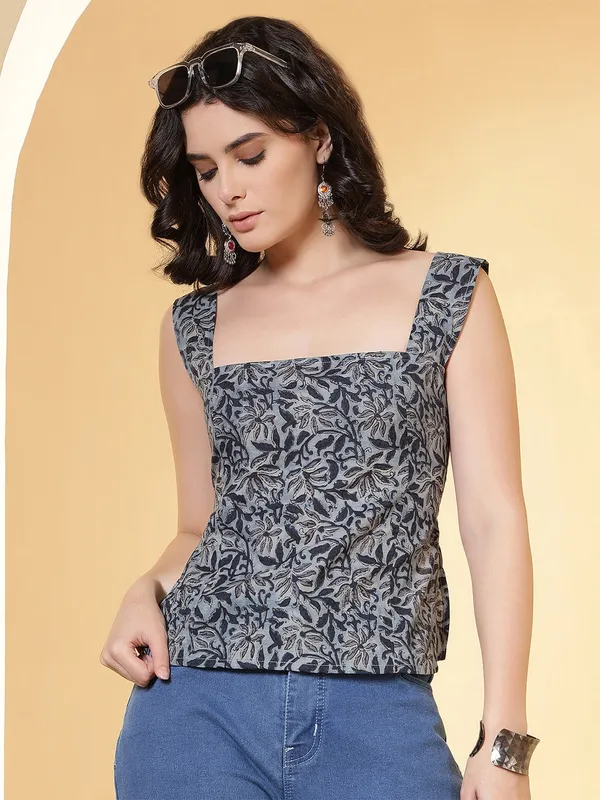 Grey_Pure_Cotton_Printed_Top_For_Women