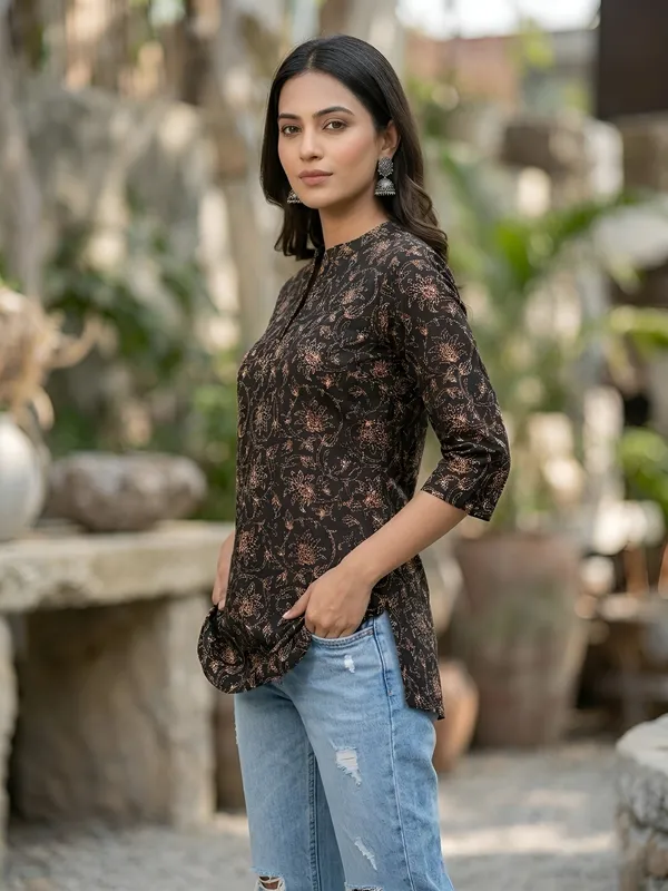 Black__Pure_Cotton_Printed_Tunic_For_Women
