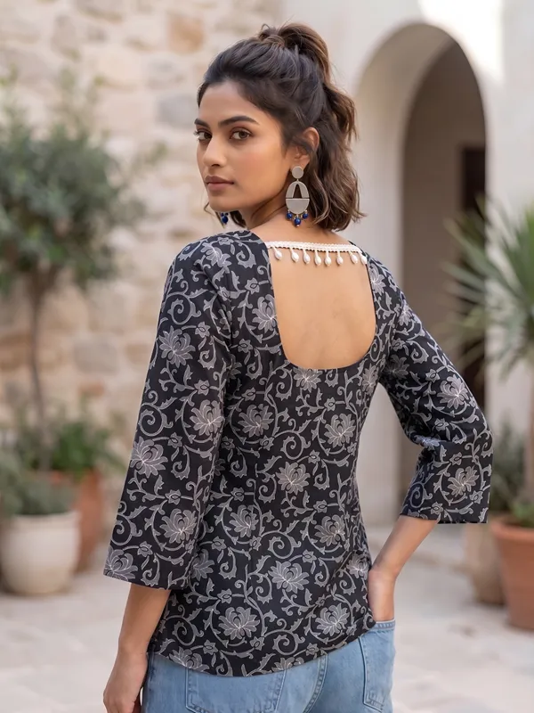 Black__Pure_Cotton_Printed_Tunic_For_Women
