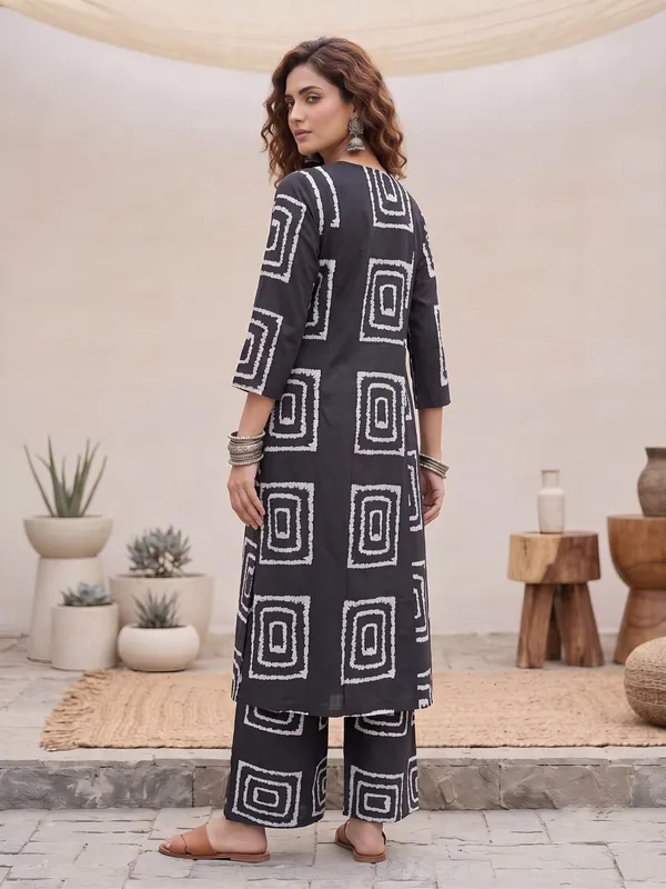Black_Printed_Rayon_Co-ord_Set_for_Women