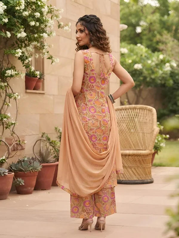 Multicolor_Floral_Printed_Viscose_Rayon_Kurta_Set