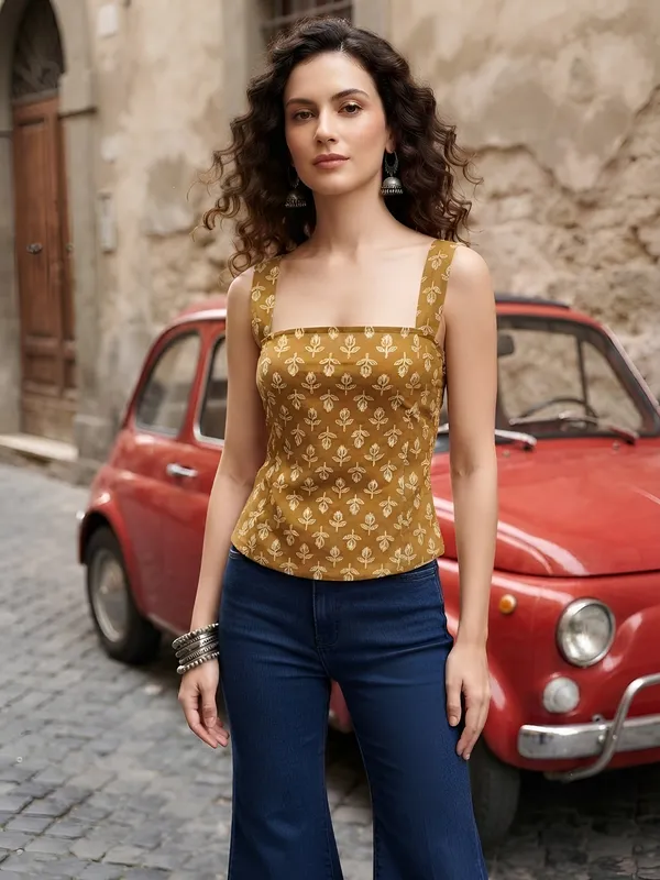 Mustard_Pure_Cotton_Printed_Top_For_Women