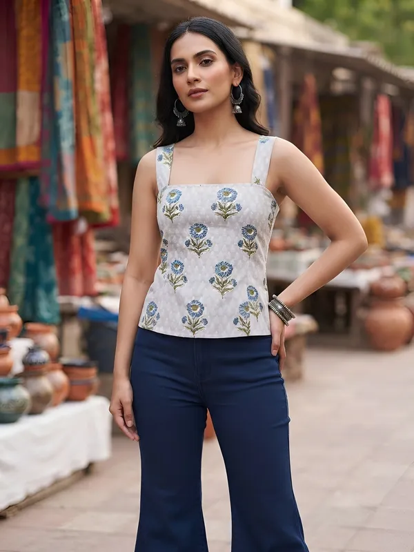 Grey_Pure_Cotton_Printed_Top_For_Women