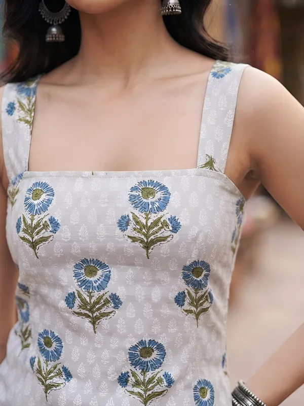 Grey_Pure_Cotton_Printed_Top_For_Women
