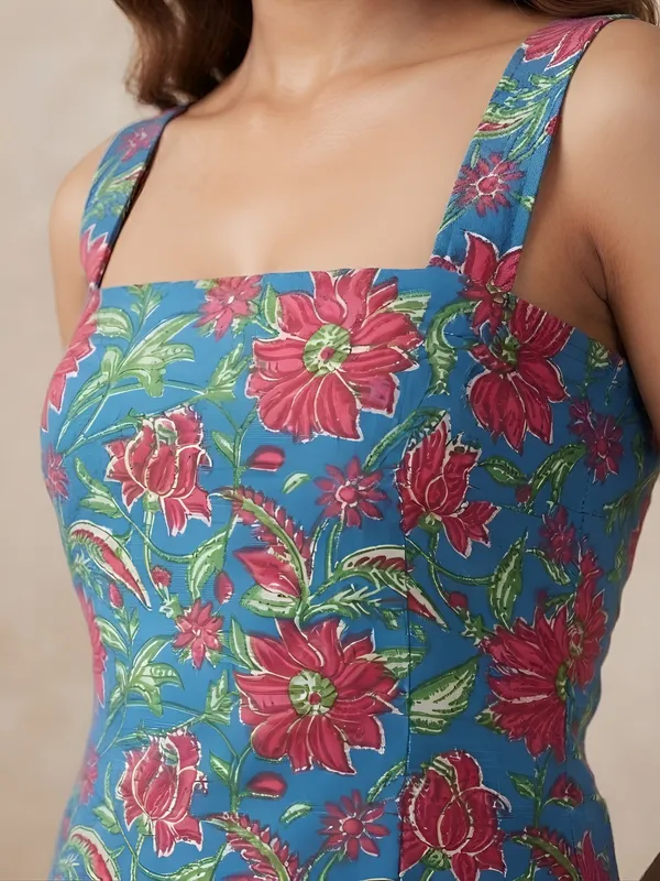 Blue_Pure_Cotton_Printed_Top_For_Women