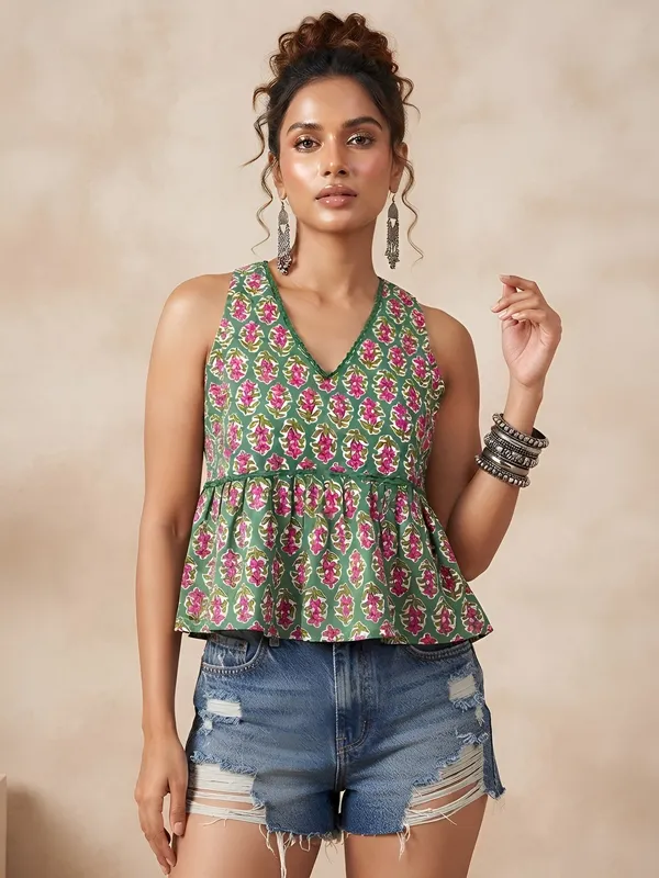 Green_Pure_Cotton_Printed_Top_For_Women